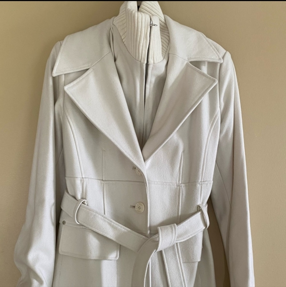 Off White Coat